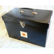 Väestösuojan ensiapulaukku malli 1942